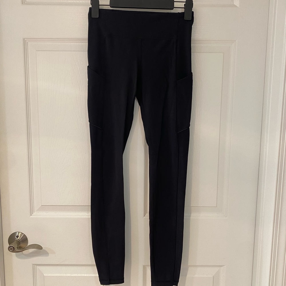 Lululemon Speed Up Tight Black 28” Size 4